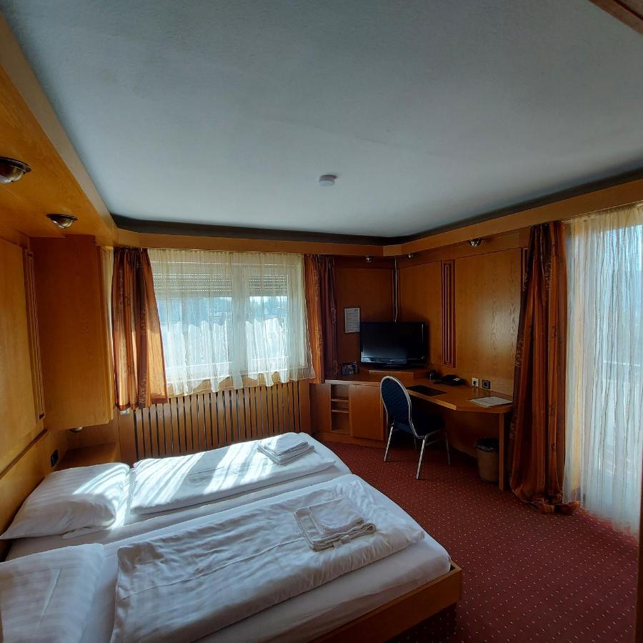 Hotel Tijda Щутгарт Екстериор снимка