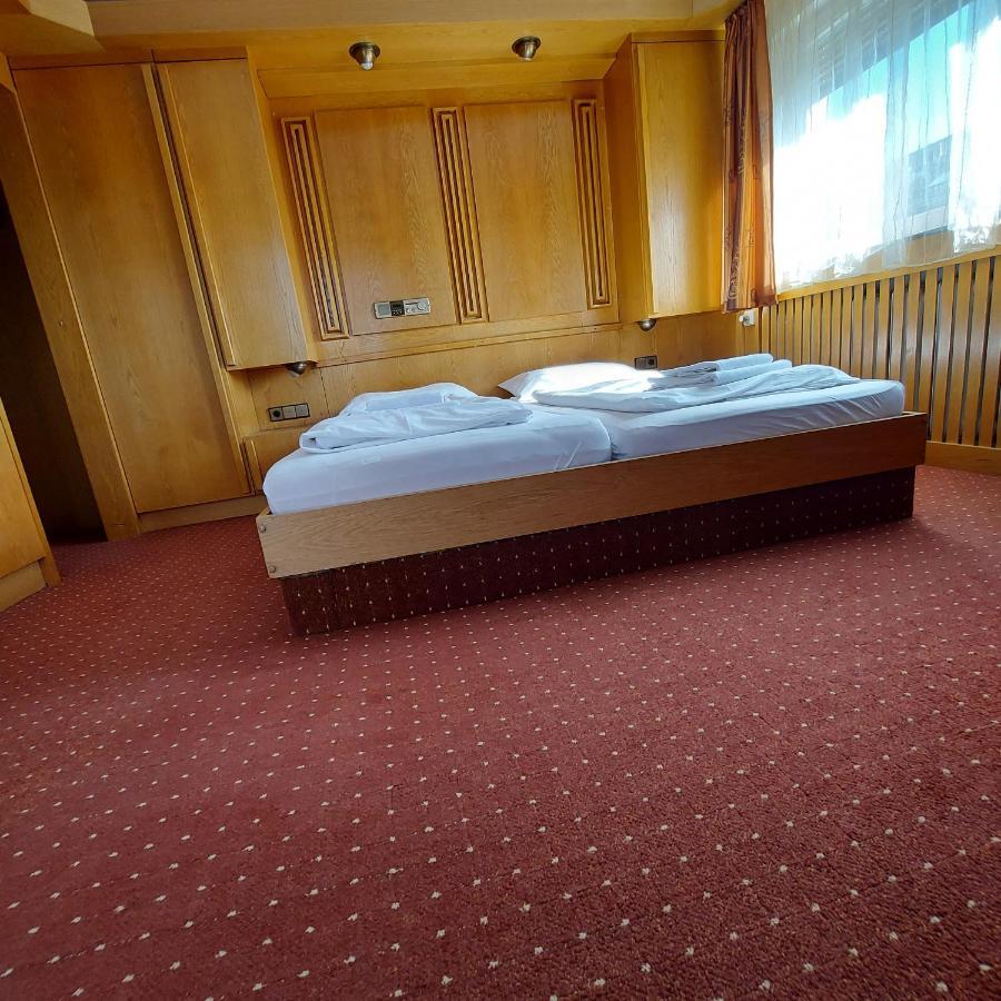 Hotel Tijda Щутгарт Екстериор снимка